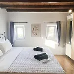 House In Pleiades דירה